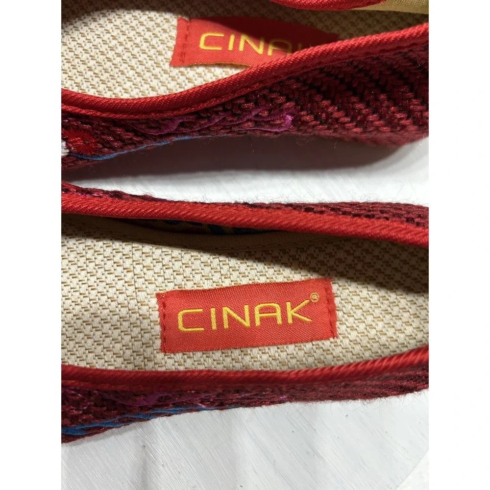 Cinak multicolored red